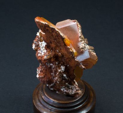 null Wulfénite soclée de la Mine San Francisco, Mexique (5,5 cm) : élégant petit...