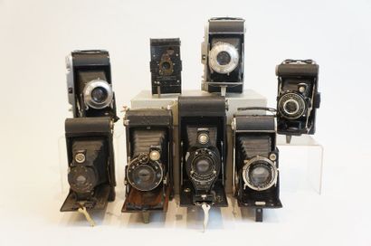 null Ensemble de huit appareils à soufflet divers : appareil Kodak n°2 Folding Autographic...