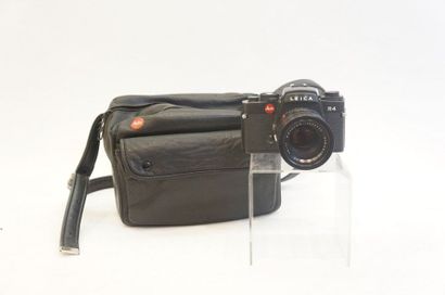 null LEICA R4, boitier n°1554442 avec objectif Elmarit-R 2.8/90 n°1965706. Avec mode...