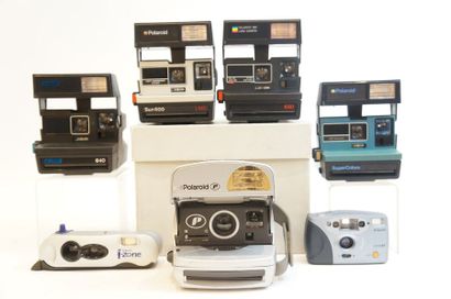 null Ensemble de sept Polaroid non testés : Polaroid Revue 640, Polaroid 650, Polaroid...