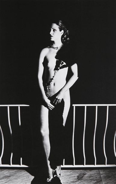 null PHOTOGRAPHIE. NEWTON Helmut (1920-2004). Nus féminins. Circa 1977. Trois photolithographies....