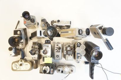 null CINEMA. Ensemble de quatorze caméras pour pièces : Keystone K-606, Eumig C3...