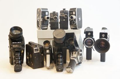 null CAMERAS, ensemble de onze caméras de diverses marques : trois caméras Pathé,...