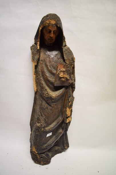 null Sainte femme en bois sculpté du XVIe siècle.

Elle est représentée debout tenant...
