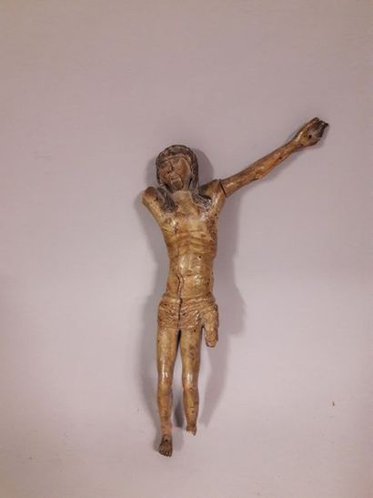 null Christ en bois sculpté avec restes de polychromie - XVIIe

Ht. : env. 30 cm....