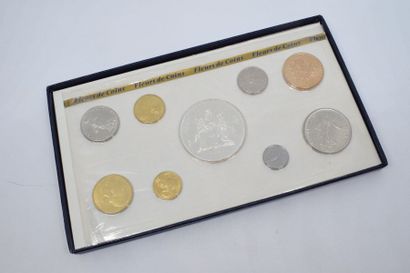 null MONNAIE DE PARIS

Coffret Fleurs de coins 1977 composé de 9 pièces.

Dans sa...