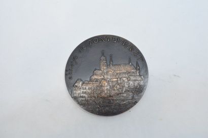 null Médaille en bronze (corne d'abondance). 

Avers : abbaye de FONTEVRAULT - R....