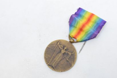 null [ WW1 ] [ Médaille ]

Médaille Interalliée de la Victoire CHARLES