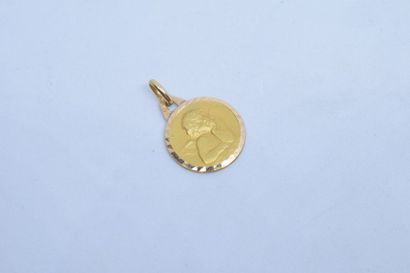 null Médaille en or jaune 18k (750) au décor d'un ange (non gravée). 

Poids : 1,37...