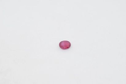 null Rubis sur papier

Poids du rubis : 3.62 ct

Accompagné d'un certificat AIGS...