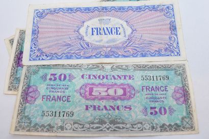 null Ensemble de quatre billets de banque de 50 francs " France " ; série de 1944...