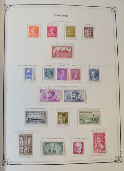 null [ France ]

Bel ensemble de timbres montés sur charnières sur feuilles YTdont...