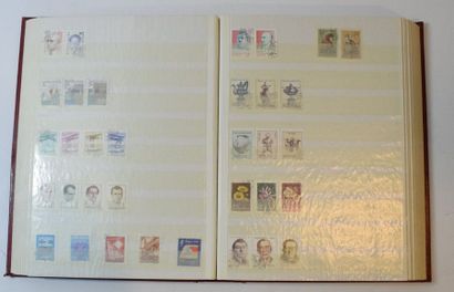 null PAYS DE L'EST

Ensemble de cinq albums de timbres de Hongrie, Pologne, Roumanie,...