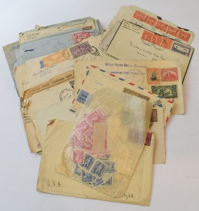 null Archives d'un commissaire de bord du Transatlantique composé d'enveloppes et...