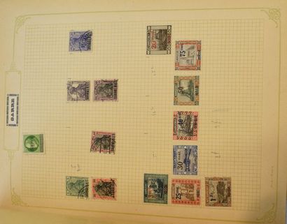 null Lot de deux albums de timbres postes oblitérés. dans une reliure percaline rouge....