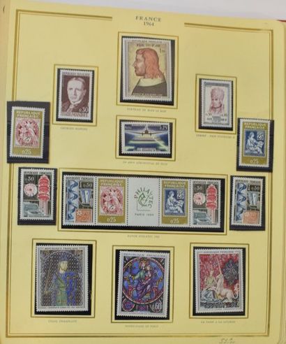 null Collection de timbres neufs de FRANCE en deux classeurs et un album.