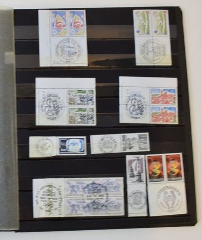 null Deux classeurs de timbres neufs modernes de FRANCE.