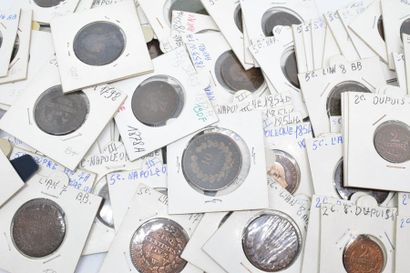 null Lot de 366 monnaies principalement en bronze XIXème siècle (5 cts Directoire,...
