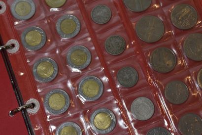 null Lot de 309 monnaies divisionnaires françaises et italiennes en métaux divers,...