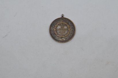 null Médaille de mariage pendentif en argent.

Avers : souvenir du 5 juillet 1887...