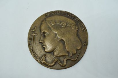 null Médaille uniface en bronze représentant Sainte Marguerite

Diam : 10 cm ; S...