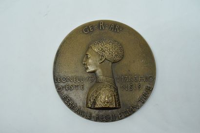 null Médaille en bronze à double face

Av / Portrait de Leonello d’Este, marquis...