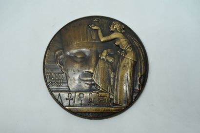 null [FRANCE]

Médaille en bronze à double face à l'éffigie de J.F. Champollion et...