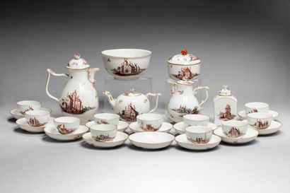null Allemagne Meissen XVIIIe vers 1745. 

Partie de service à thé en porcelaine...