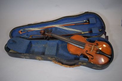 null Beau petit violon d'étude 1/ 8, 267 mm, ABE, avec son archet 

Violon d'enfant...