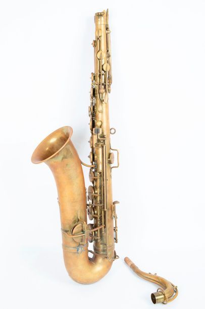 null Saxophone Couesnon, laiton, N° 58550 - 12, Casimir Vassé à Tours, circa 1930....
