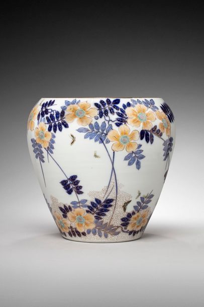 null JAPON - Epoque MEIJI (1868 - 1912)

Pot en porcelaine décorée en bleu sous couverte...