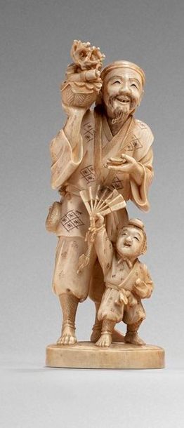 null Japon, vers 1900

Okimono en ivoire représentant un paysan et son enfant, le...