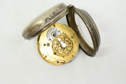 null DE BELLE A PARIS

No. 670

Montre de poche en argent. Boîtier rond, charnière....