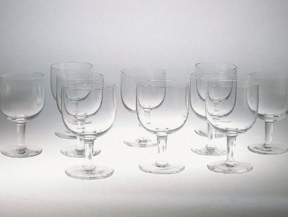 null Série de 18 verres Salzbourg en cristal uni clair, 130mm. 