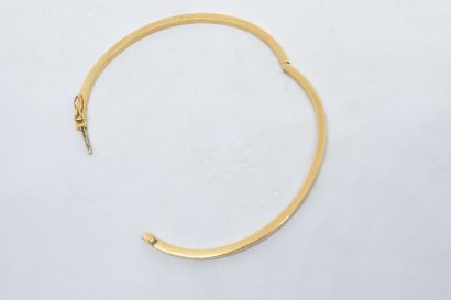 null Bracelet jonc en or jaune 18k (750). 

Poids : 6.22 g. - Diamètre : 6.3 cm....