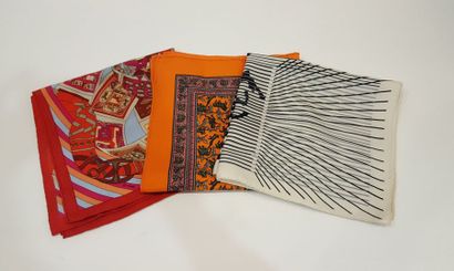 null HERMÈS Paris made in France

Lot composé de trois pochettes en twill de soie...