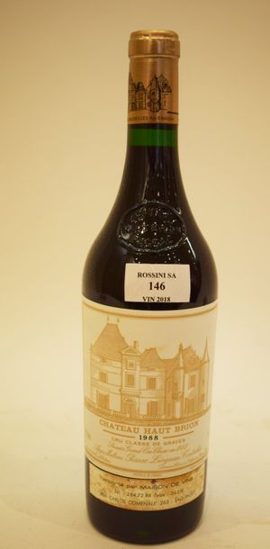 null 12 bouteilles CH. HAUT-BRION, 1° cru Pessac-Léognan 1988 (es, étiquette importateur...
