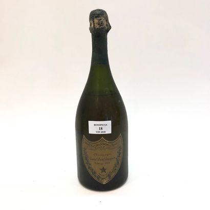 null 1 bouteille CHAMPAGNE "Dom Pérignon", Moët & Chandon 	1966 (elt, MB) 	

