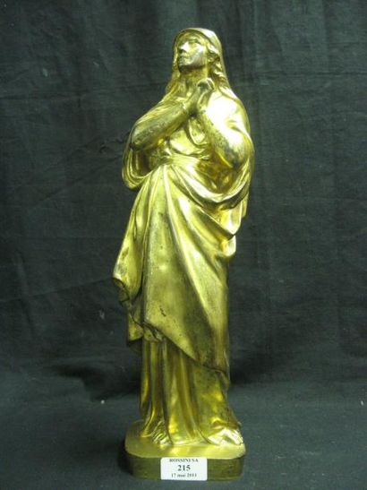 null Vierge de calvaire du XIXe siècle en bronze doré. Elle est représentée debout...