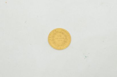 null 1 pièce en or de 10 francs Napolèon III tête nue. (1859 A) 

TB à TTB. 

Poids...