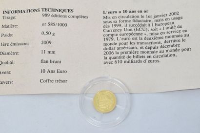 null Jeton en or jaune 14k (585) commémorant les 10 ans de l'euro. 

Poids : 0.50...