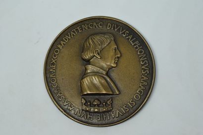 null Médaille en bronze à l'éffigie du roi Alphonse V d'Aragon

Av/ Portrait de profil...