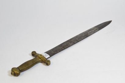 null [ FRANCE ] 

Glaive, modèle 1831.

Sans fourreau, poignée en laiton, matriculé,...