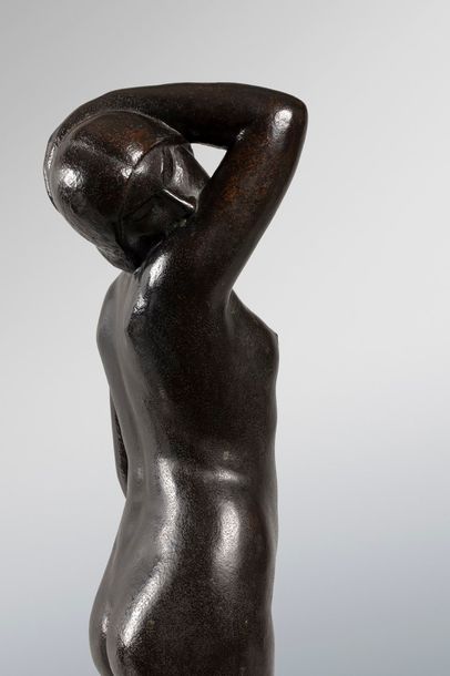 null RAPHAËL-SCHWARTZ, 1884-1934

Baigneuse

bronze à patine brun foncé, fonte à...