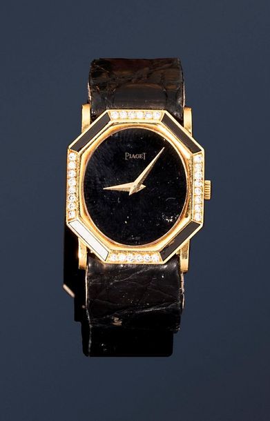 null PIAGET

Montre bracelet de dame mécanique en or jaune 18k (750) à boîtier octogonale,...