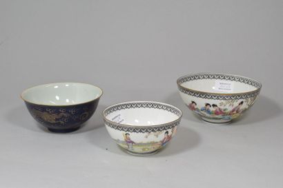 Chine circa 1960 

Deux bols en porcelaine...
