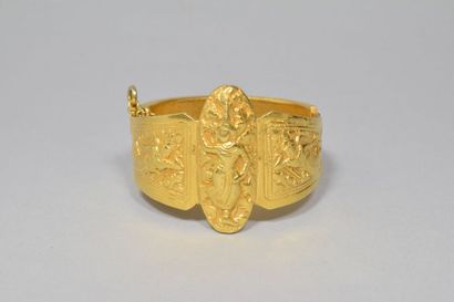 null THAILANDE - Vers 1900

Bracelet en alliage d'or et divers bas titre ciselé d'une...