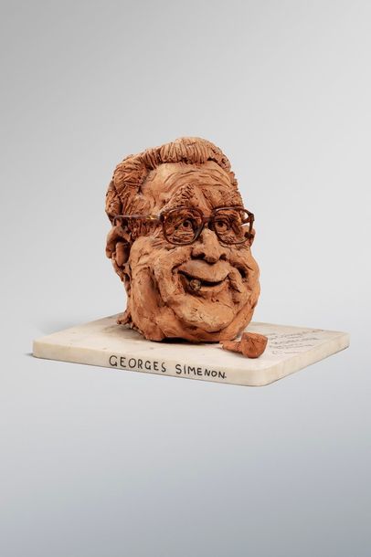 null ÉCOLE MODERNE

Georges Simenon, 1992

tête en terre-cuite avec vraies lunettes...