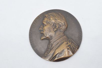 Médaille en bronze (corne d'abondance). 
Avers...