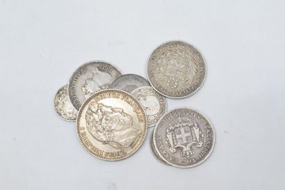 null DIVERS

Lot de pièces française et etrangère en argent, notamment 2 Francs LOUIS...
